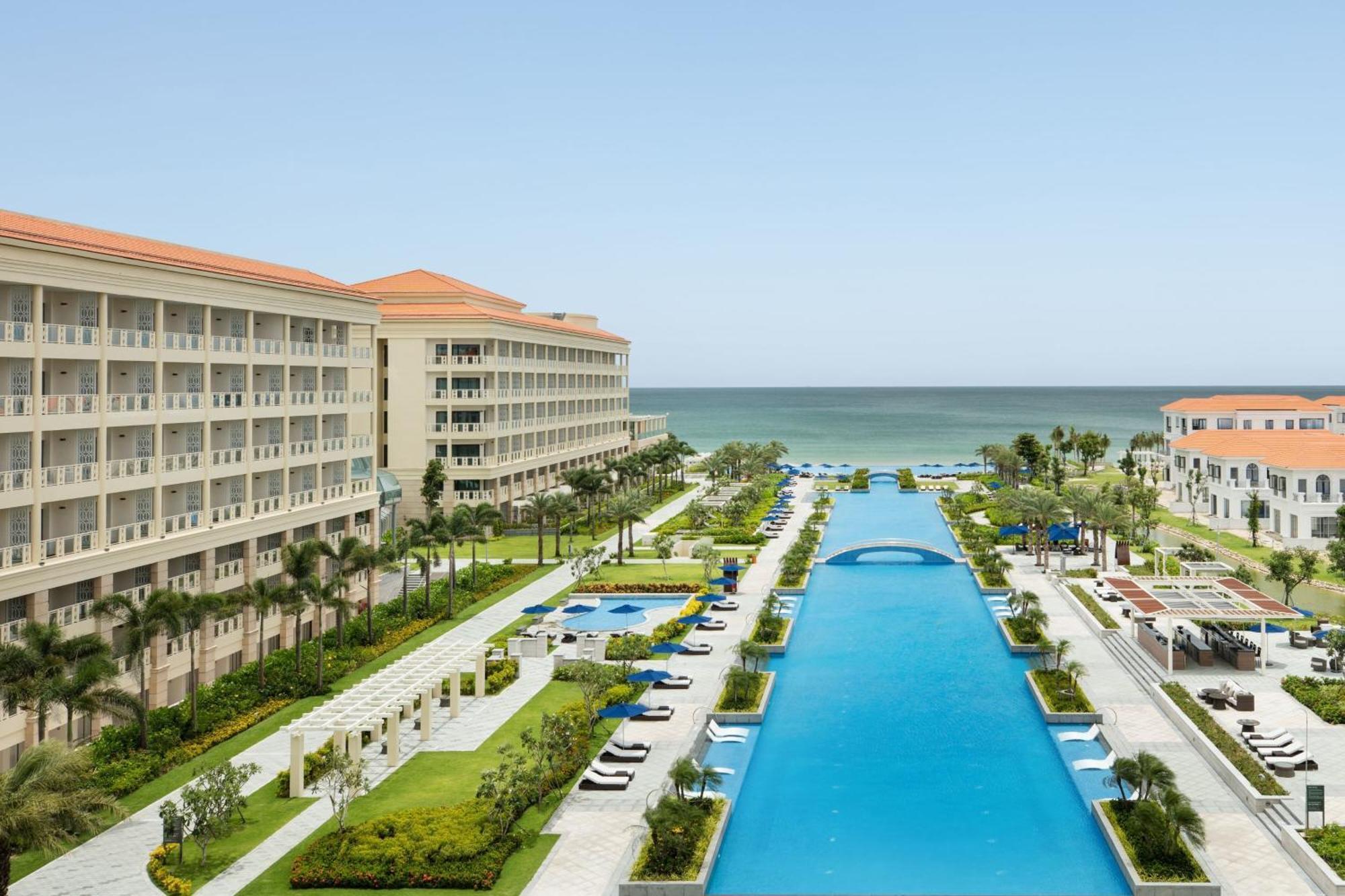 Sheraton Grand Danang Resort & Convention Center Экстерьер фото